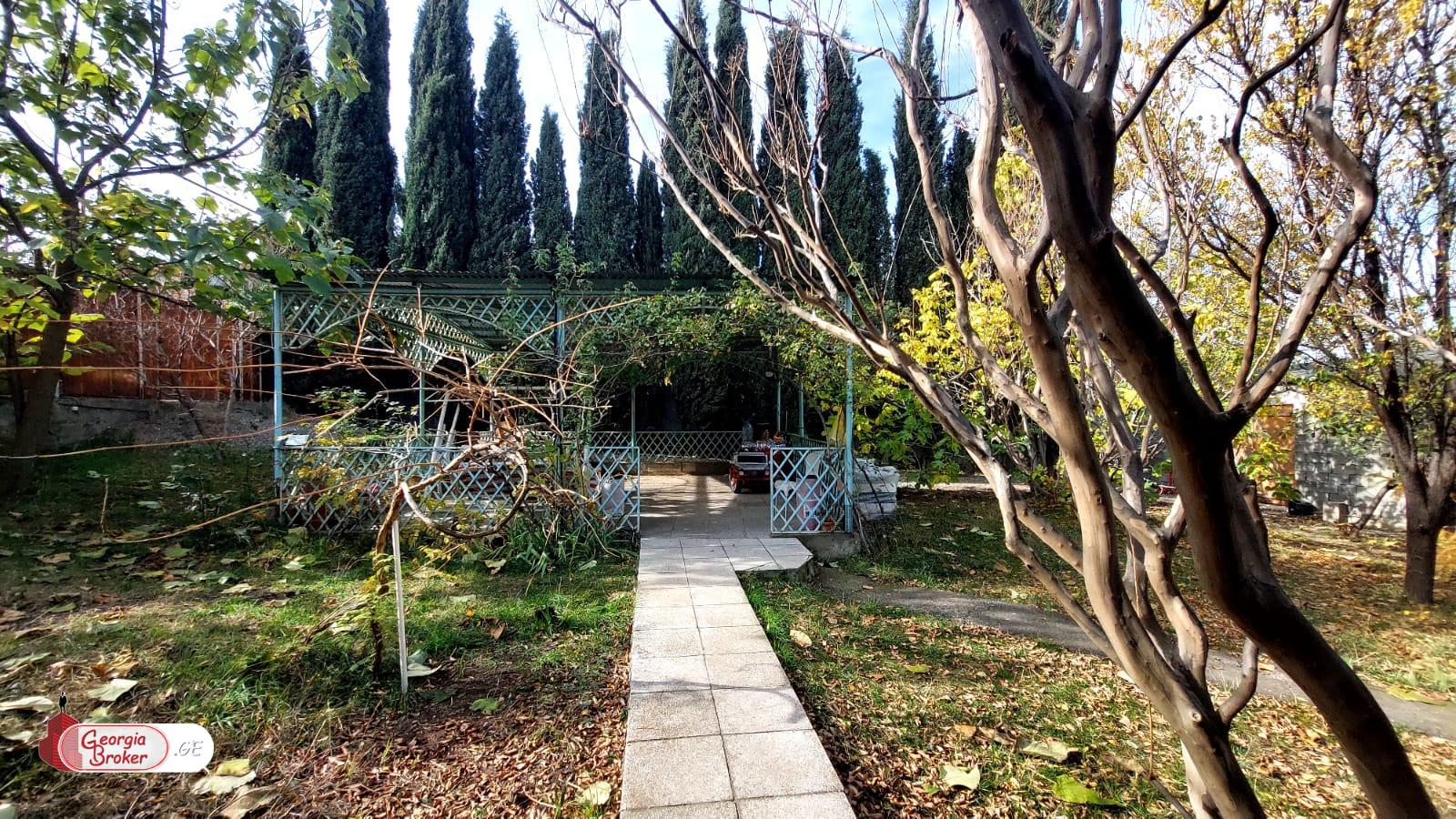 იყიდება ახალი გარემონტებული 5 ოთახიანი  აგარაკი წეროვანში